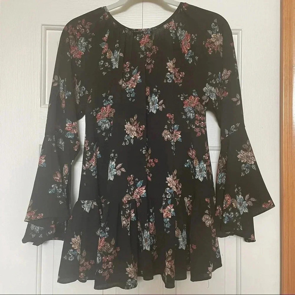 Alter’d State boho long sleeve blouse - Picture 4 of 4